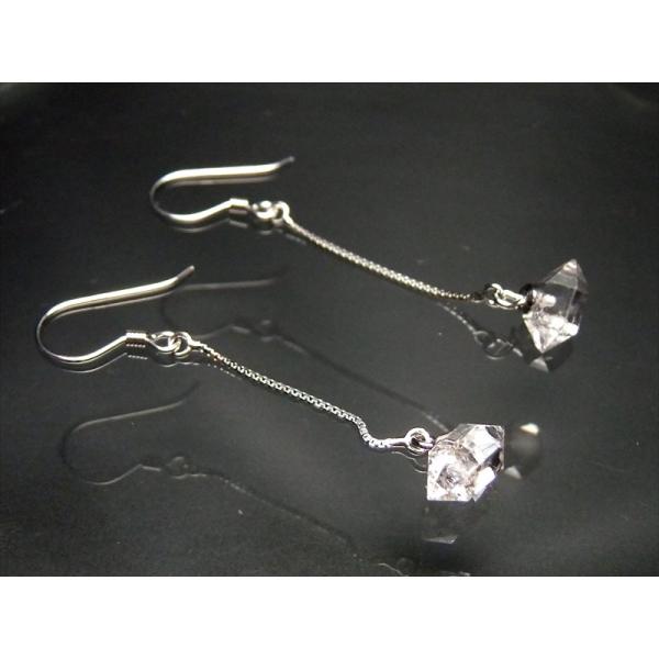 M ハーキマー結晶 スイングピアス シングルタイプ 左右ペア 天然石の魅力感じる原石タイプ ハーキマ...