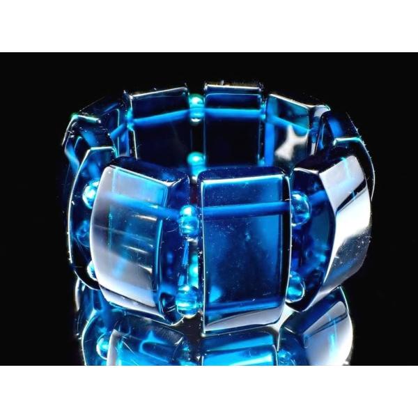 サファイアブルーアンバー 天然琥珀 スクエアカットリング 石サイズ縦幅約11mm-12mm 指輪 リ...