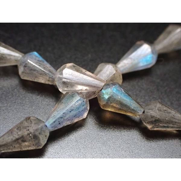 ラブラドライト ドロップカット 縦約5mm-6mm×横約3.5mm 一連 約30-33cm 宝石質ネ...