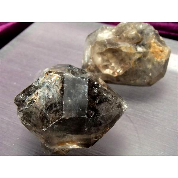特大 今回はブラックライトで光る ダブルポイント入り エレスチャル水晶 さざれ 大き目 100g入り...