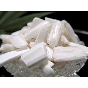 注目の鉱物 ゼオライト 沸石 さざれ 約200g...の商品画像