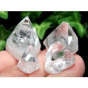 小粒で透明感有り ロードライトガーネット さざれ石 200g 約3mm