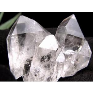 山盛り1キロ 天然水晶 結晶ポイント 詰め合わせ たっぷり約1kg入り 約2cm-6cm 透明感あり ブラジル産