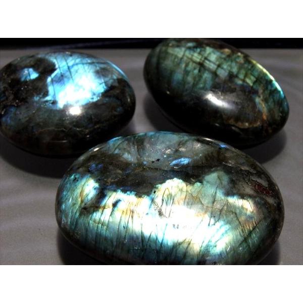 激安宣言 1個売り 4A ラブラドライト タンブル 220-239g 大人気つやつやくっきりブルーシ...