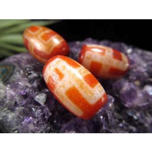純真ホワイトカラー 水紋虎牙天珠 すいもんこがてんじゅ 縦サイズ:約