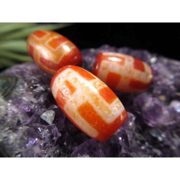 紅朱砂入り 一眼卍天珠 いちがんまんじてんじゅ 紅天珠 1個売り 約18mm ころんと可愛いミニ天珠...