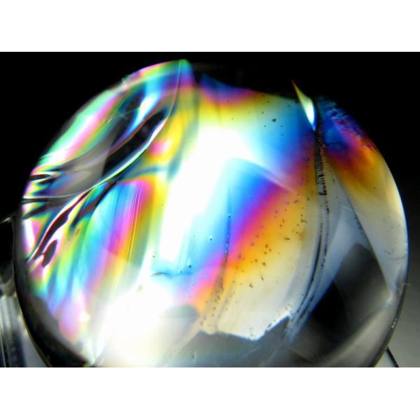 最高級 5A レインボー水晶 タンブル 携帯用ポーチ付き 幅24mm 重さ14.4g ぷっくりタンブ...