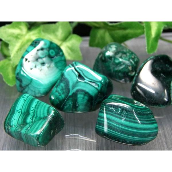 セット売り マラカイトタンブル 詰め合わせ 一袋100g 7-11個入り 邪眼除け・肉体と精神を癒す...