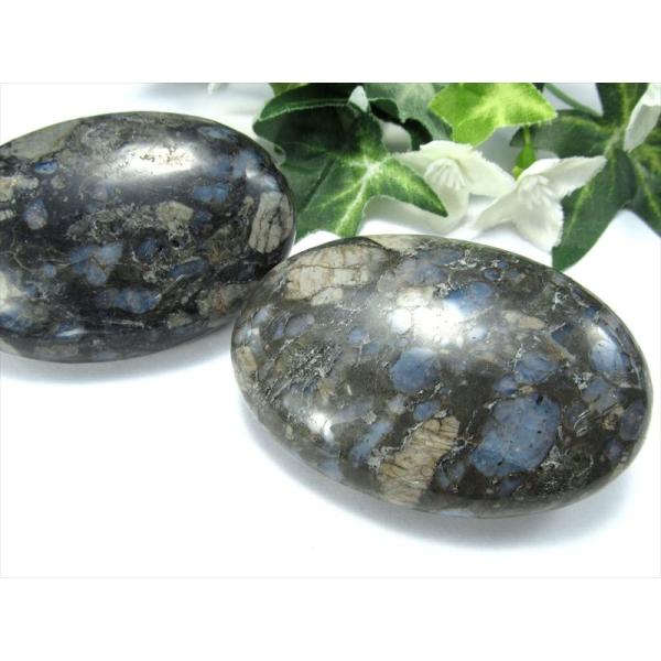 ケセラストーン パームストーン 重さ 約70g前後 大きさ約6cm×4cm 安心感を与える石 マッサ...