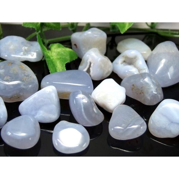 澄んだ海のようなブルー ブルーカルセドニー 不定形タンブル 詰合せ 一袋約100g 約20-25個入...