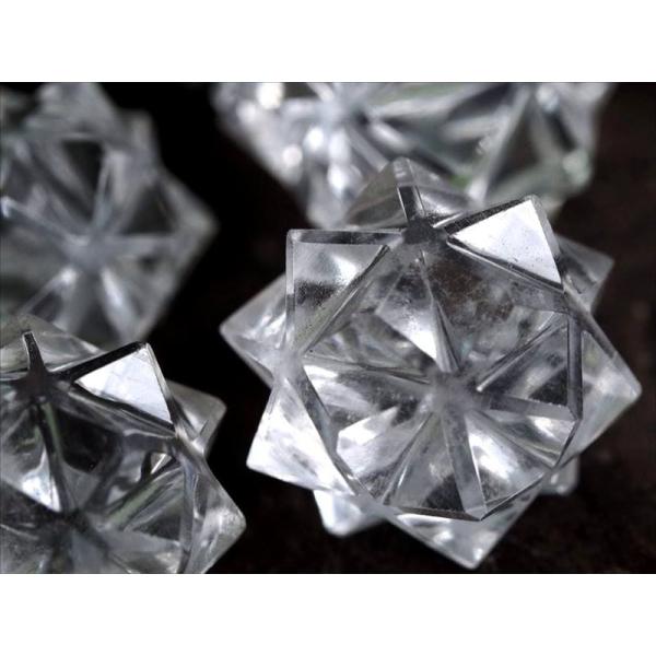 水晶 大星型十二面体 だいほしがたじゅうにめんたい 幅約15mm-20mm 12もの五芒星の集まり ...