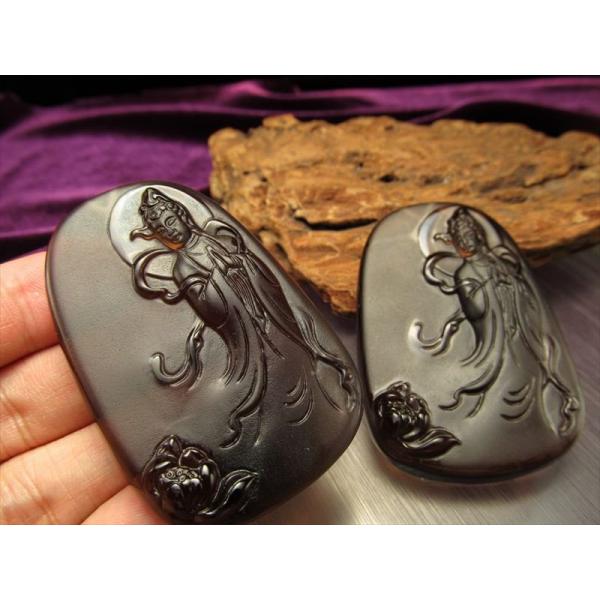 激安宣言 透明オブシディアン 黒曜石 白衣観音彫り カービングプレート タイプC フロストタイプ 縦...