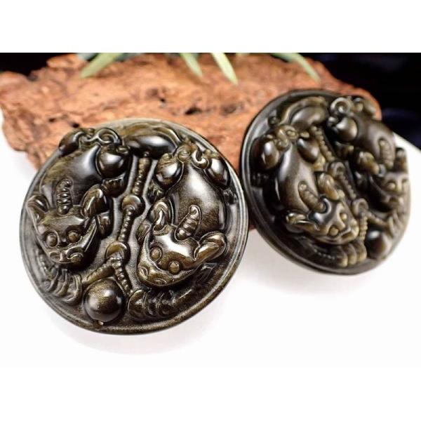 激安宣言 ゴールデンシャインオブシディアン 黒曜石 夫婦貔貅 ヒキュウ 彫り ラウンドプレート 縦約...