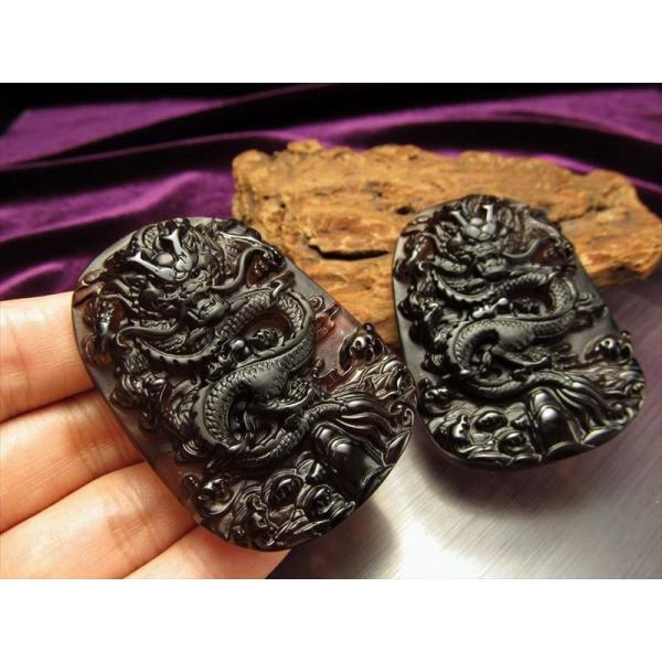 激安宣言 透明オブシディアン（黒曜石） 龍彫り カービングプレート 縦約55mm ドラゴン メキシコ...