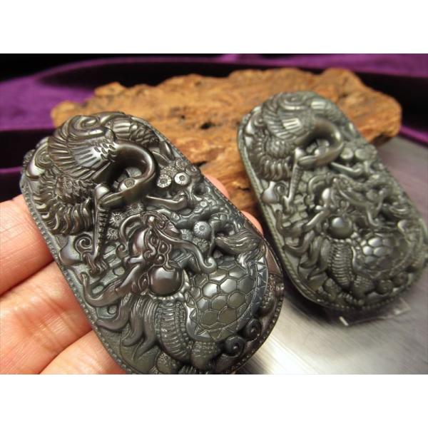 激安宣言 レインボーオブシディアン 黒曜石 龍亀 ロングイ &amp;鳳凰彫りカービングプレート 縦約60m...