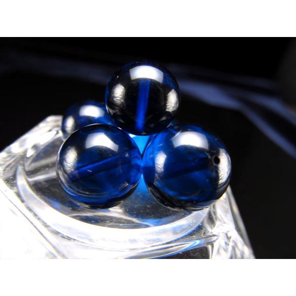 5A サファイアブルーアンバー 1珠売り 約8mm-8.5mm珠 発色美しいリトアニアアンバー 極上...