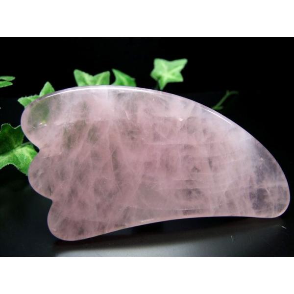ローズクォーツ かっさプレート 縦約97mm×横約53mm 厚さ7mm-8mm 内面から美しくするサ...