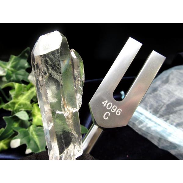 送料無料 メール便対応のコンパクトタイプ アフリカ産 水晶ポイント付 クリスタルチューナー 音叉浄化...