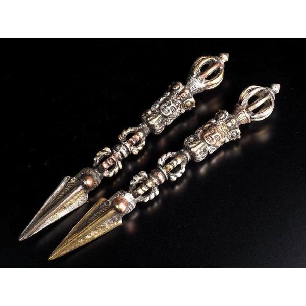 真鍮製プルパ(金剛杭) チベット密教法具 趣あるヴィンテージ調 選べる3色 長さ約15cm パワース...