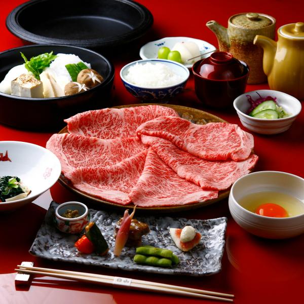 日山 和牛肩・肩ロースすき焼き ギフト 肉 冬ギフト