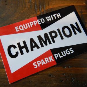 チャンピオン Champion SPARK PLUGS アメリカン雑貨 STICKER ステッカー シール｜coo-eshop