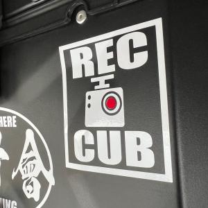 CUB カブ REC ドラレコ 煽り運転抑制 肉球 録画中 セキュリティ バイクアクセサリー カッティング 文字だけが残る 11色｜coo-eshop