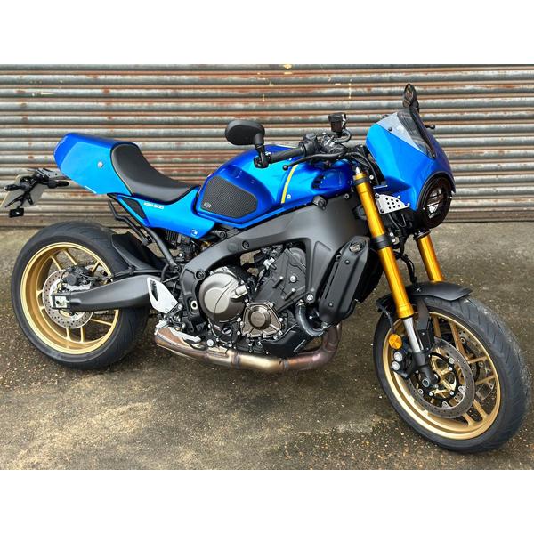 YAMAHA ヤマハ　XSR900 2022- カウルスクリーン 【PYRAMID】ピラミッド