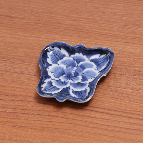 九谷焼 ／ 豆皿 軍配 染付牡丹 /小皿 豆皿 吉祥紋古典絵変り/ 和陶房 おしゃれ　かわいい　和食...