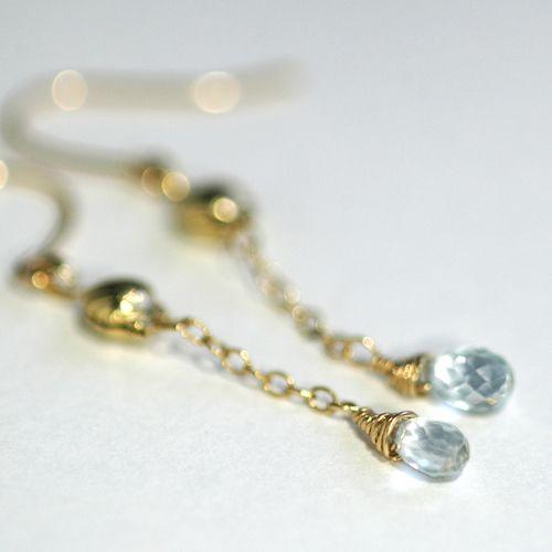 アクアスカラップパワーストーンピアス　/アクアマリン　パワーストーン　天然石