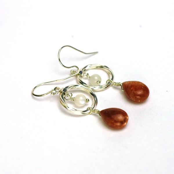 ルナソルピアス２/　ムーンストーン＆サンストーン　パワーストーン　天然石　ピアス（イヤリング）