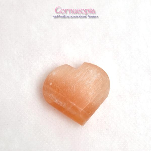 セレナイトハートタンブルミニ　オレンジ　パワーストーン　天然石　握り石　ハート　ヒーリング
