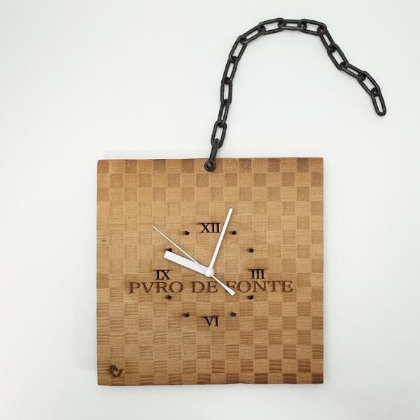 時計 壁掛け時計 アンティーク 市松模様 天然木 スギ チェーン 手話 壁時計 鉄 クロック 吊り時...