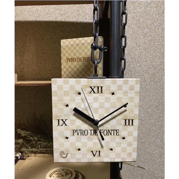 時計 壁掛け時計 アンティーク 市松模様 天然木 ホウノキ チェーン 手話 壁時計 鉄 クロック 吊...