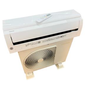 中古 近郊送料格安2.2kw ルームエアコン 東芝 RAS-K221MA おもに6畳用 単相100V 2023年製｜cosmo-space