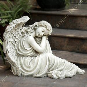 スリーピング エンジェル置物 両膝を抱え眠る天使 : グロリアス