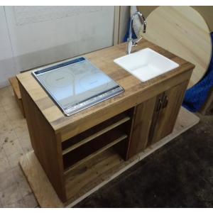 水色と白のタイルトップ キッチンカウンター : オーダー家具のキノカ