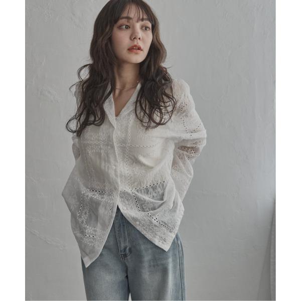パッチワーク風刺繍シャツ