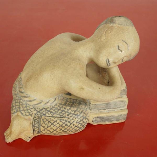 眠れる女性像 素焼き 焼き物 陶製 置物 タイ アジアン エスニック