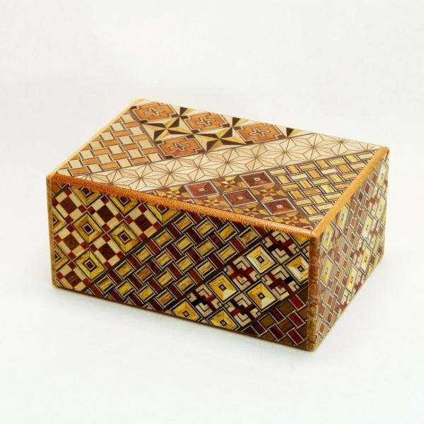 箱根寄木細工 秘密箱（からくり箱）12回仕掛け　中 4寸