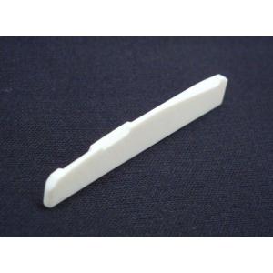 牛骨素材シェイプドサドル　(整形サドル)　厚み2.7x高さ11.5x