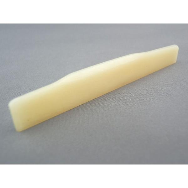 Martin(マーティン)用　牛骨オイル漬け シェイプドサドル(整形サドル)　現行および近年ものタイ...