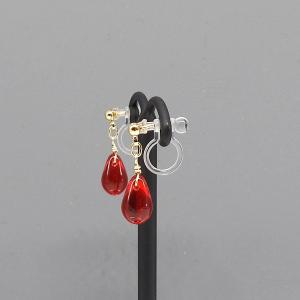 イヤリング 赤 雫 ノンホールピアス 樹脂 ゴ...の詳細画像3