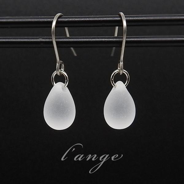 ピアス 氷の雫 純チタンピアス 樹脂ピアス 金属アレルギー対応 チェコガラス レディース ティアドロ...