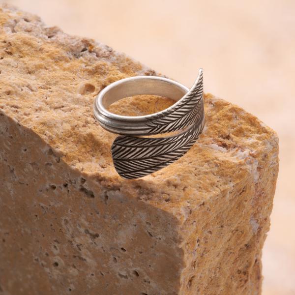 カレン 族 シルバー リング 11号〜21号 フリーサイズ 指輪 幅広 メンズ レディース 羽根文様...