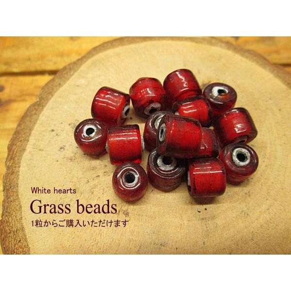 B-34ガラスビーズ(赤色) ホワイトハート 円柱型 メール便OK 材料 アクセサリー グラスビーズ...
