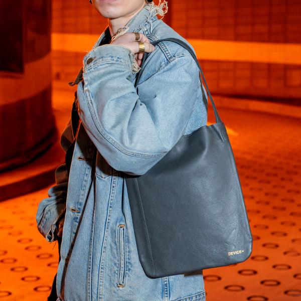 カウレザー ショルダーバッグ メンズ レディース トートバッグ ハンドバッグ 本革 DEVICE＋ ...