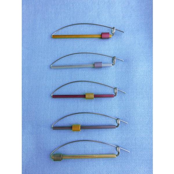 カブトピン ブローチ ギフト ファッションアクセサリー Blaa Form ピン(リング付)