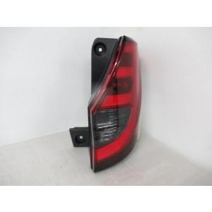 NOAH ノア 6AA-ZWR90W 右テールランプ 81551-V1050 341398 : クラウン2