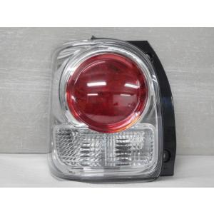 ムーヴキャンバス DBA-LA800S 左テールランプ 81561-B2400 メイクアップ用 トウ...