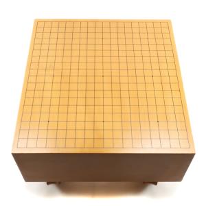 新品未使用 新かや 碁盤　4寸(40号)　足付き 碁盤 新かや40号 竹印 : 三輪碁盤店 - 通販 - Yahoo!ショッピング